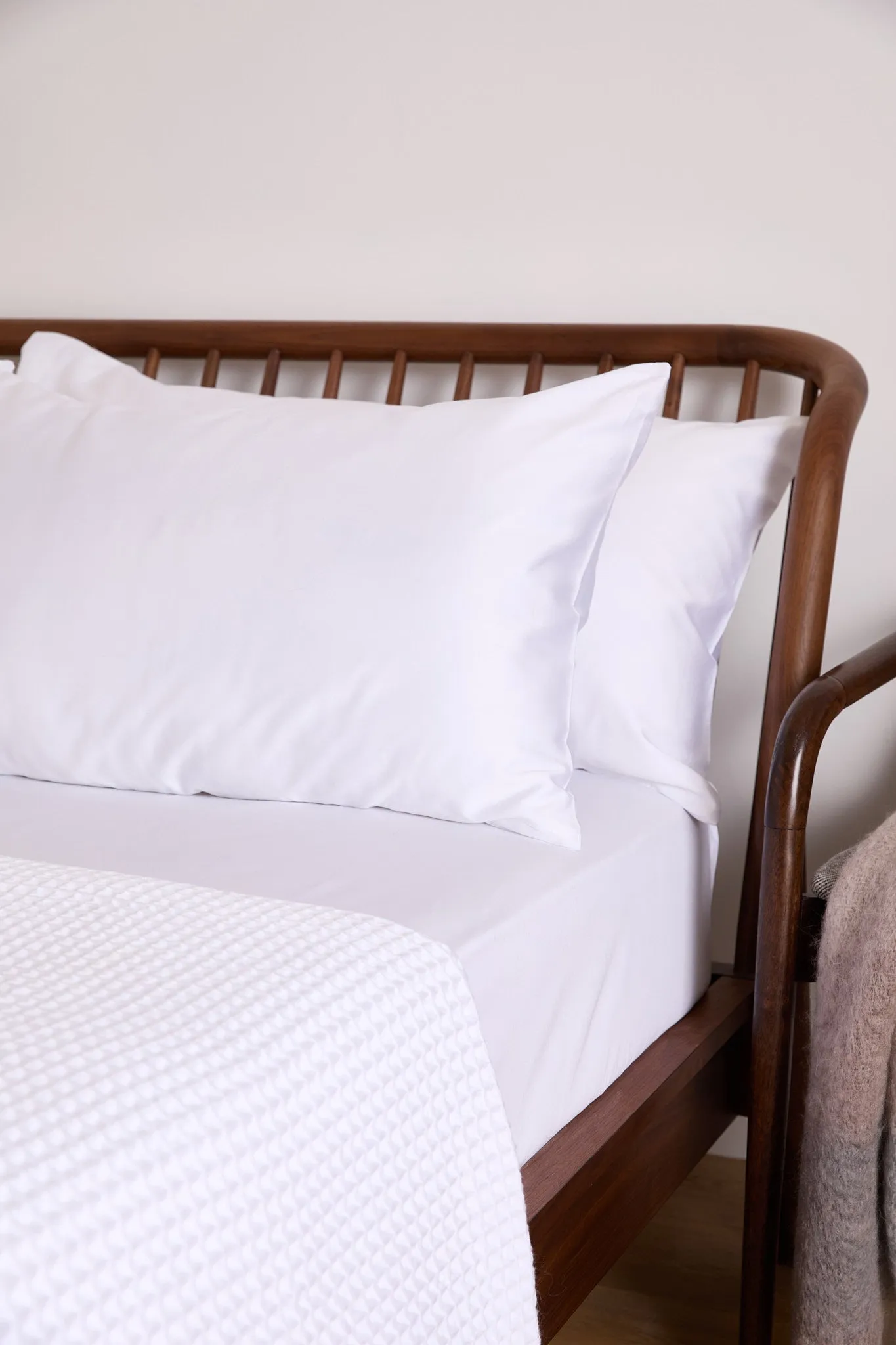 Foxford Sateen Weave Standard Pillowcase