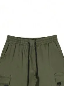 LOOSE FIT MEN'S CARGO SHORTS WITH FLAP POCKETS & DRAWSTRING WAIST