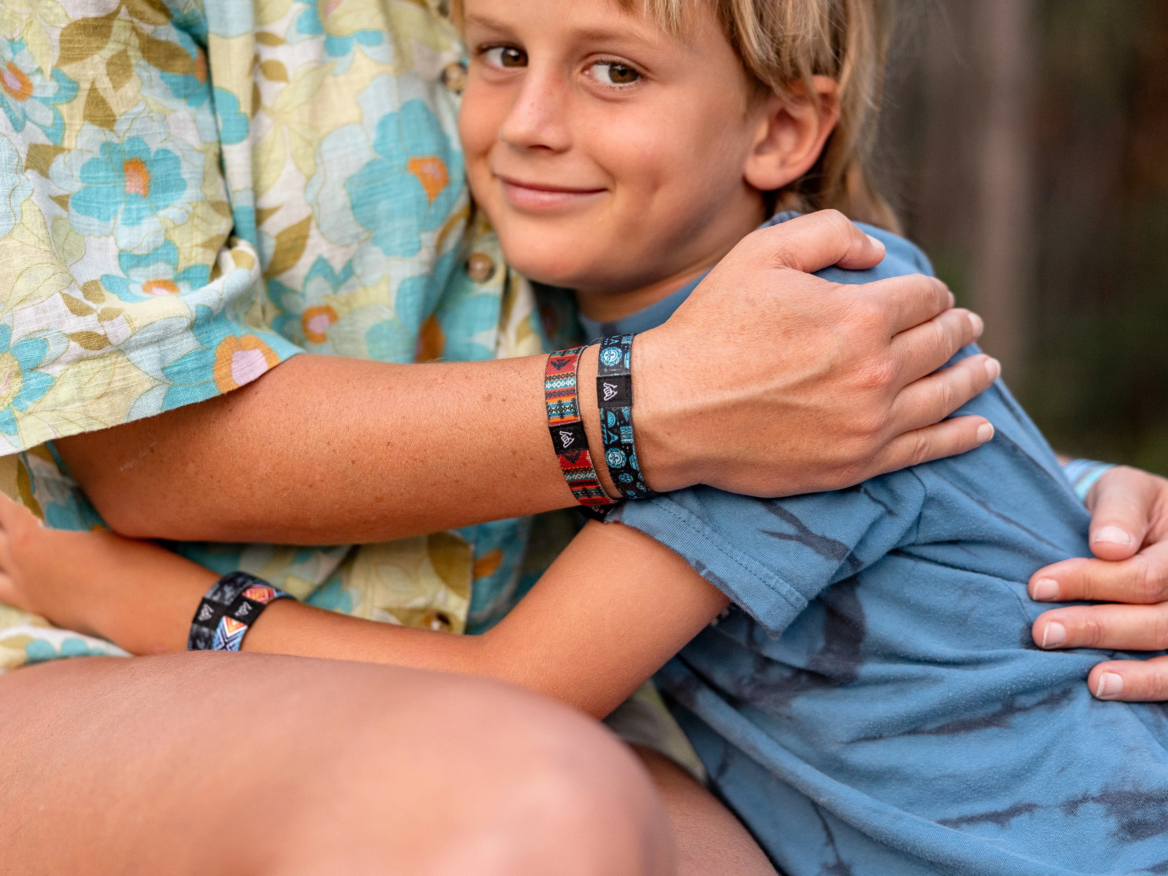 Swimming Turtles Wristband Bracelet